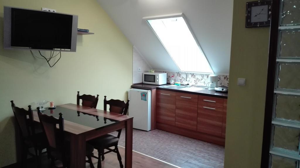 Csipkehaz Apartman Cserkeszőlő Eksteriør billede