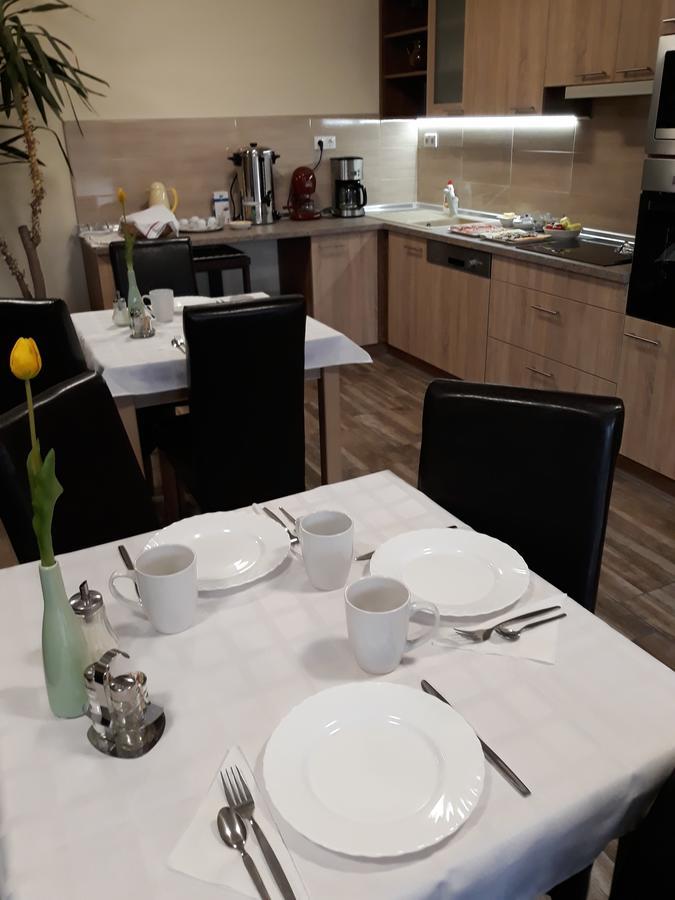 Csipkehaz Apartman Cserkeszőlő Eksteriør billede